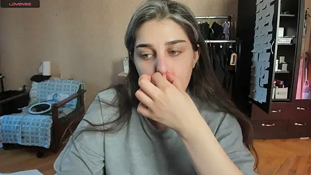  Roselina  online show from July 1, 2026, 12:27 pm