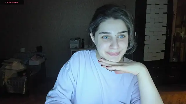  Roselina  online show from July 5, 2026, 6:37 pm