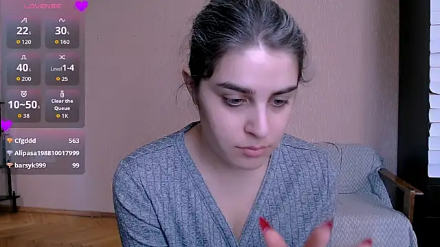 Snapshot of _Roselina_ chatting on October 30, 2025, 6:55 am Roselina online show from October 30, 2025, 6:55 am