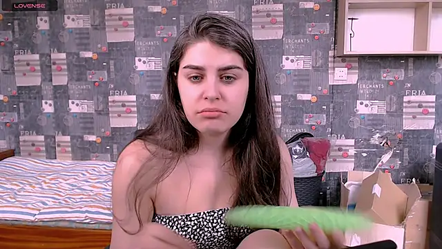 Snapshot of _Roselina_ chatting on September 12, 2025, 12:49 pm Roselina online show from September 12, 2025, 12:49 pm