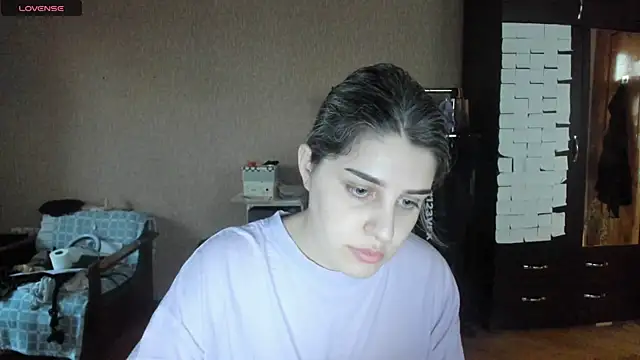  Roselina  online show from June 28, 2026, 4:46 pm
