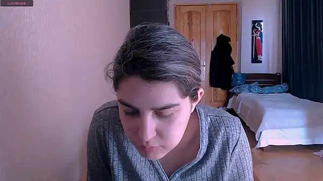 Snapshot of _Roselina_ chatting on March 5, 2025, 9:16 am Roselina online show from March 5, 2025, 9:16 am