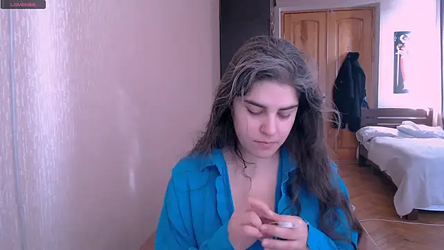 Snapshot of _Roselina_ chatting on February 27, 2025, 6:24 am Roselina online show from February 27, 2025, 6:24 am