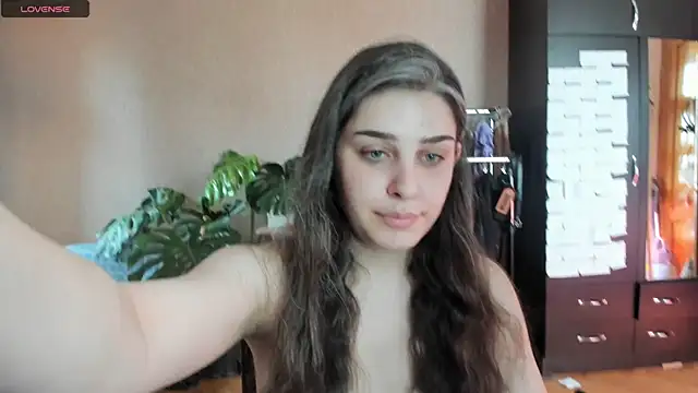  Roselina  online show from July 13, 2026, 8:46 am