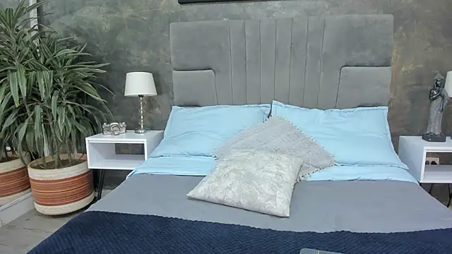 bruce hans online show from November 23, 2025, 11:42 am