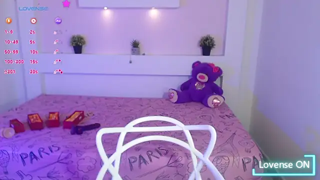 IslaBlaze online show from March 6, 2025, 11:58 am