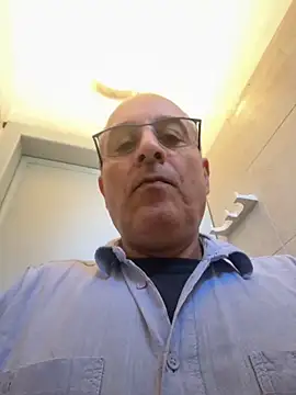 Snapshot of sempreilmio2 chatting on September 29, 2025, 10:54 am sempreilmio2 online show from September 29, 2025, 10:54 am