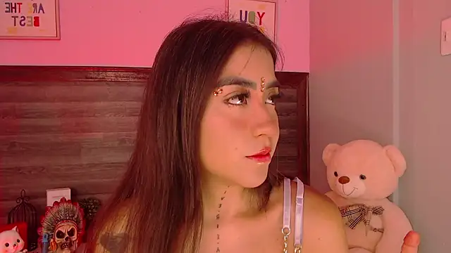 AdaaMillan online show from November 9, 2025, 12:09 pm