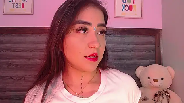 AdaaMillan online show from January 13, 2026, 8:24 pm