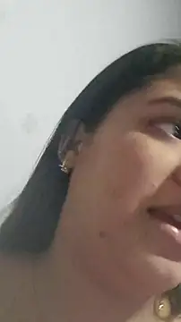 Snapshot of Cinnamon-Dirty chatting on February 1, 2026, 10:30 pm Cinnamon-Dirty online show from February 1, 2026, 10:30 pm