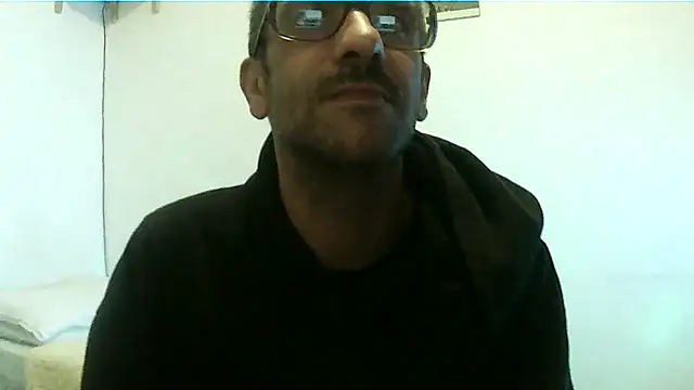 torakiki19 online show from October 6, 2025, 8:20 pm