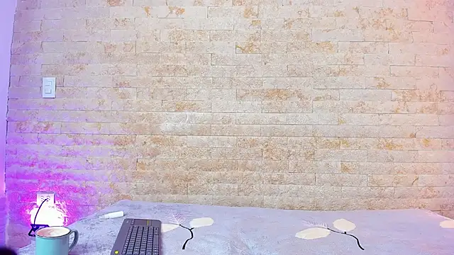 pocahontas pow online show from October 28, 2025, 12:04 pm