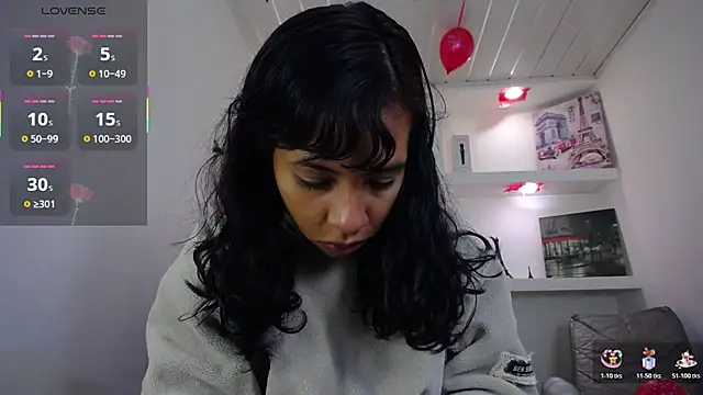 Snapshot of Miss_sparkle00 chatting on November 23, 2025, 4:33 am Miss sparkle00 online show from November 23, 2025, 4:33 am