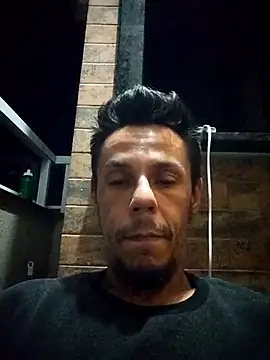 Santanacumxplod online show from April 11, 2026, 3:47 am