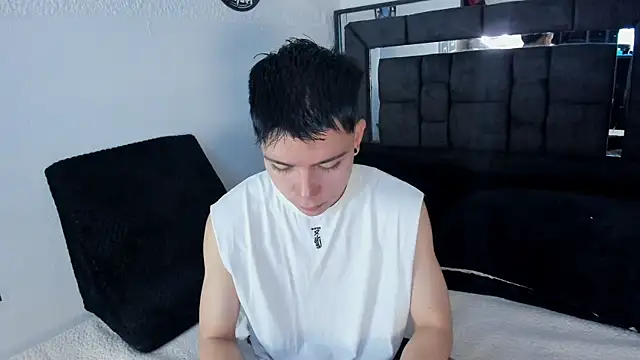 alanblack1 online show from October 25, 2025, 3:45 pm