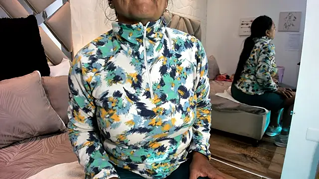 raquell moore online show from November 15, 2025, 1:04 pm