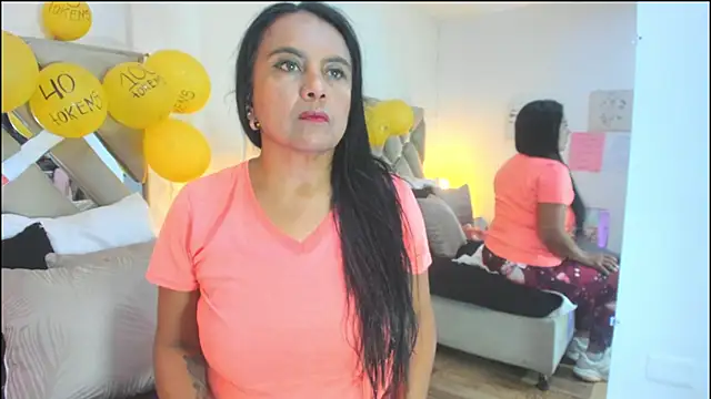 raquell moore online show from December 19, 2025, 2:19 pm