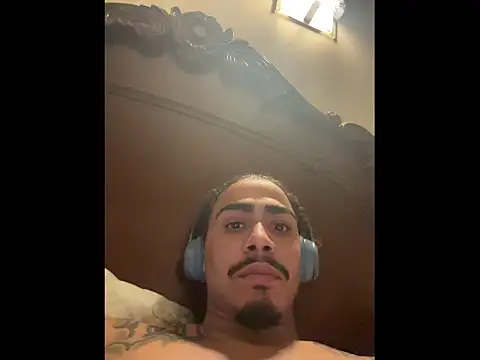 jamesx14877 online show from November 10, 2025, 5:45 am