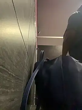 xoxoHotCoCo online show from March 16, 2026, 1:37 pm