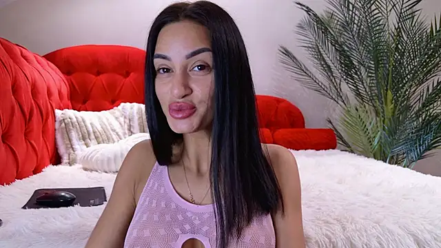 SelenaNoir online show from April 14, 2026, 4:28 am