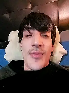 Snapshot of moutt99 chatting on January 21, 2025, 4:58 pm moutt99 online show from January 21, 2025, 4:58 pm