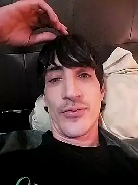 Snapshot of moutt99 chatting on January 22, 2025, 5:16 am moutt99 online show from January 22, 2025, 5:16 am