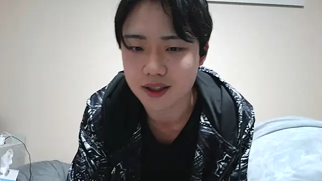 Snapshot of nunnun00 chatting on March 19, 2025, 7:18 am nunnun00 online show from March 19, 2025, 7:18 am