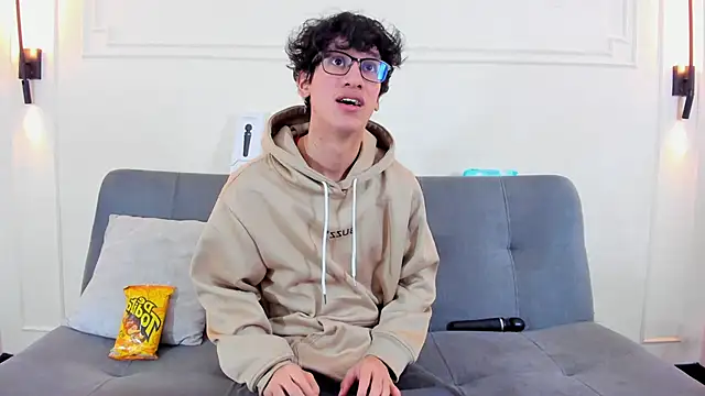 Cum hunters online show from February 1, 2026, 3:16 am