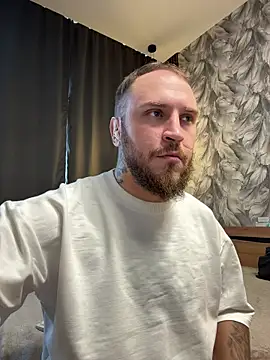  XxX-XxX  online show from October 26, 2025, 9:42 am