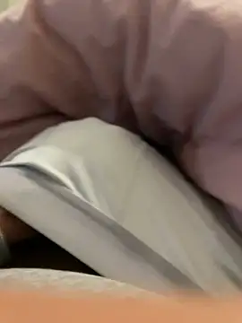 Snapshot of ezeksbrhuge chatting on January 14, 2025, 5:12 pm ezeksbrhuge online show from January 14, 2025, 5:12 pm