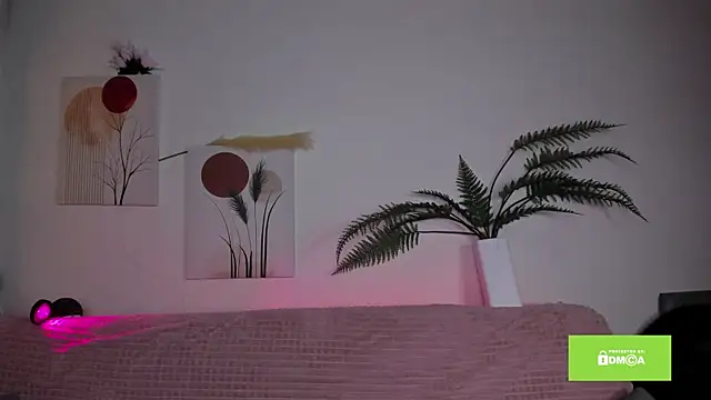 miuri miy online show from February 22, 2025, 7:36 pm