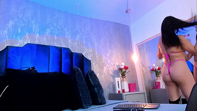 Isis ariany  online show from November 5, 2025, 3:15 pm