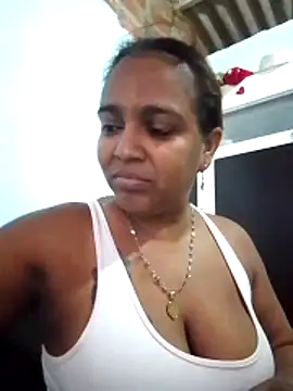 Snapshot of Teresa_mm chatting on November 28, 2025, 4:18 pm Teresa mm online show from November 28, 2025, 4:18 pm