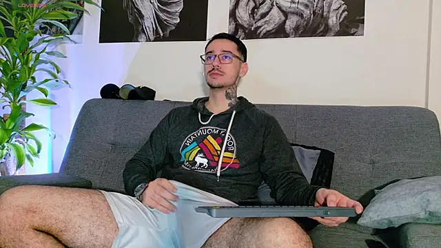 Snapshot of Salvatore_costa chatting on February 23, 2026, 1:18 am Salvatore costa online show from February 23, 2026, 1:18 am