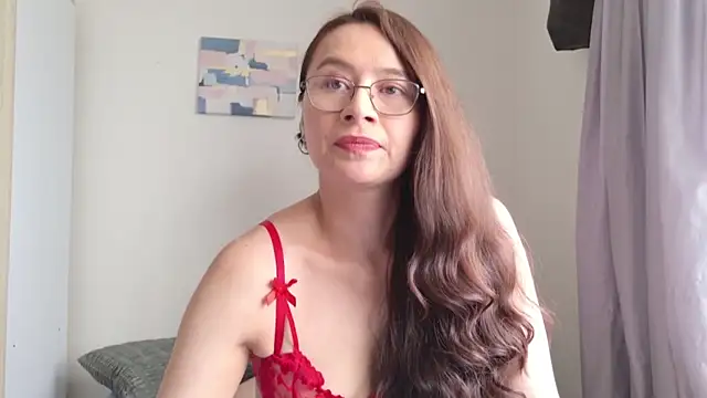 Snapshot of Andrewine89 chatting on June 21, 2026, 5:52 pm Andrewine89 online show from June 21, 2026, 5:52 pm