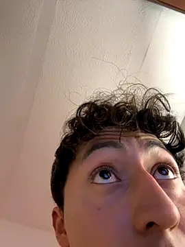 Snapshot of darkdesire_01 chatting on October 24, 2025, 2:10 am darkdesire 01 online show from October 24, 2025, 2:10 am