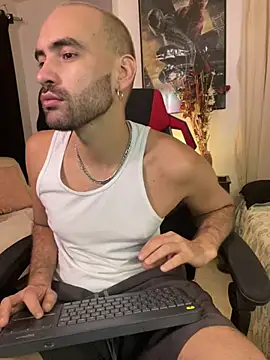 Snapshot of darkdesire_01 chatting on March 8, 2025, 12:11 am darkdesire 01 online show from March 8, 2025, 12:11 am