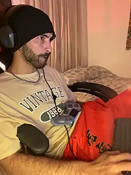 Snapshot of darkdesire_01 chatting on January 24, 2025, 2:39 am darkdesire 01 online show from January 24, 2025, 2:39 am