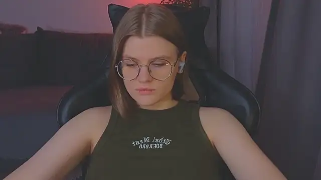 Snapshot of _JessieVibes chatting on February 8, 2026, 3:43 pm JessieVibes online show from February 8, 2026, 3:43 pm