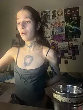 Snapshot of mollyEXD chatting on March 10, 2025, 10:13 pm mollyEXD online show from March 10, 2025, 10:13 pm