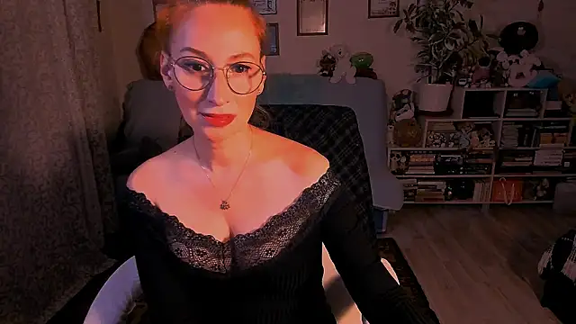 red rocco online show from March 31, 2026, 6:21 pm