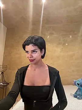 Rosariolovex online show from February 5, 2025, 10:41 am