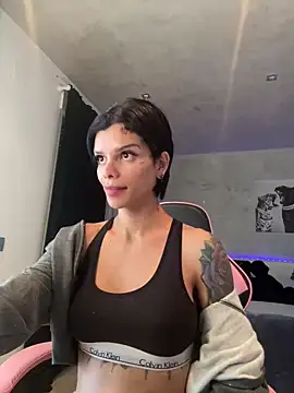 Rosariolovex online show from February 21, 2025, 11:44 am