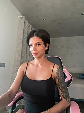 Rosariolovex online show from January 28, 2025, 4:41 pm