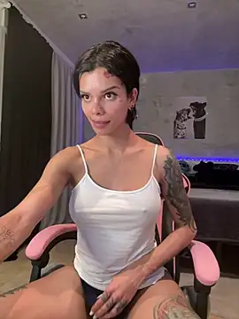 Rosariolovex online show from February 20, 2025, 5:41 pm