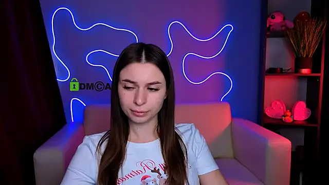 flora ri online show from November 14, 2025, 11:03 am