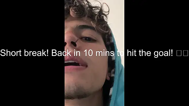 Snapshot of Mickey_Magic chatting on March 3, 2026, 12:17 am Mickey Magic online show from March 3, 2026, 12:17 am