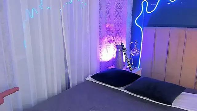 Snapshot of JeanneSabatier chatting on December 22, 2025, 7:47 pm JeanneSabatier online show from December 22, 2025, 7:47 pm