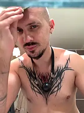 Snapshot of AssHunter4k chatting on October 28, 2025, 8:57 am AssHunter4k online show from October 28, 2025, 8:57 am