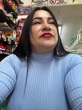Snapshot of Miia_Jazmin chatting on May 13, 2026, 6:04 pm Miia Jazmin online show from May 13, 2026, 6:04 pm